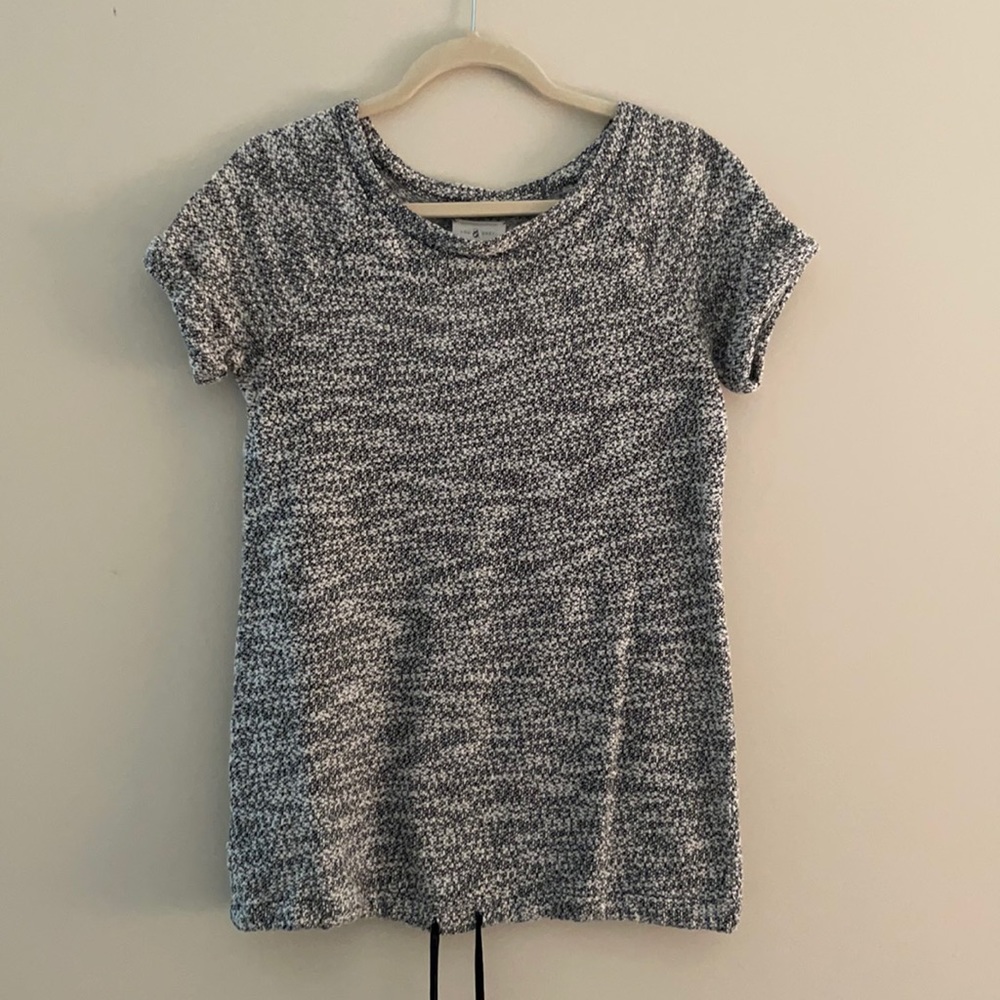 Lou & Grey short sleeve top